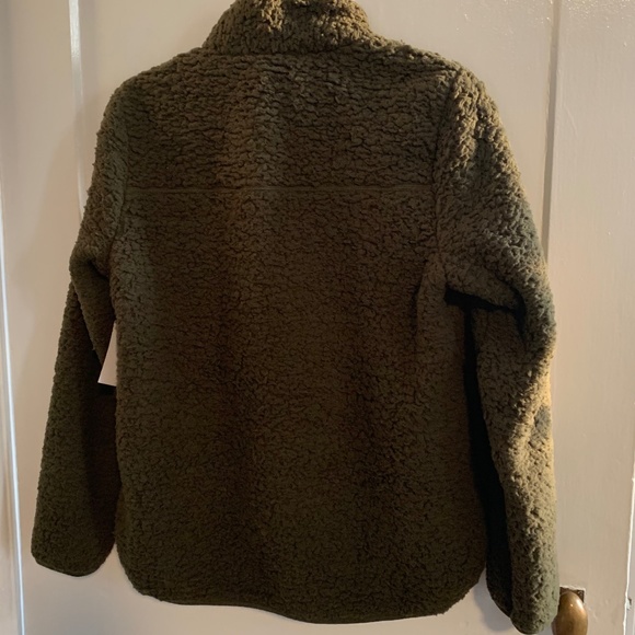 Green Fleece Top - Picture 3 of 3